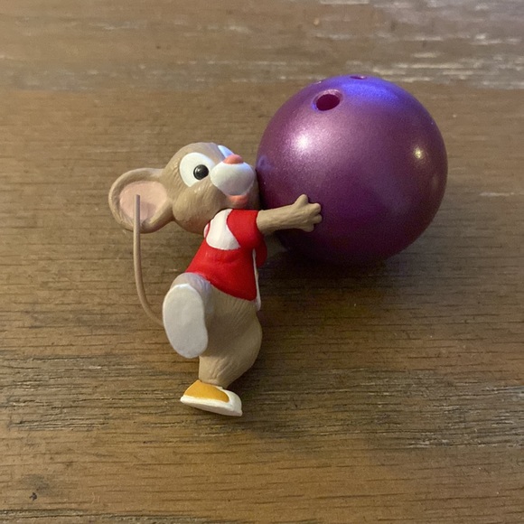 1996 Hallmark Keepsake Vintage "Bowl 'Em Over" Mouse Ornament - Picture 3 of 14